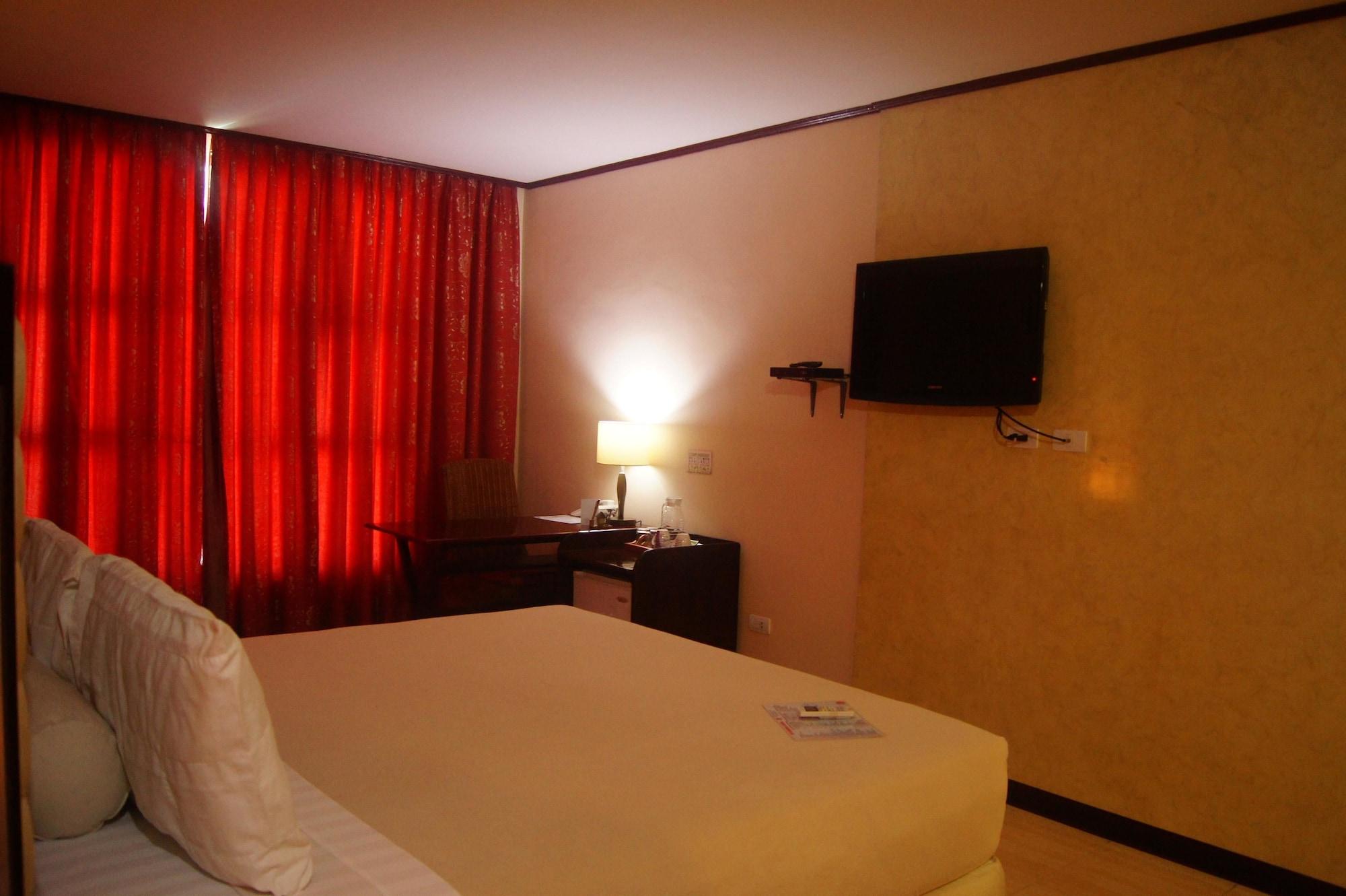 Dulcinea Hotel And Suites Lapu-Lapu City Exterior foto