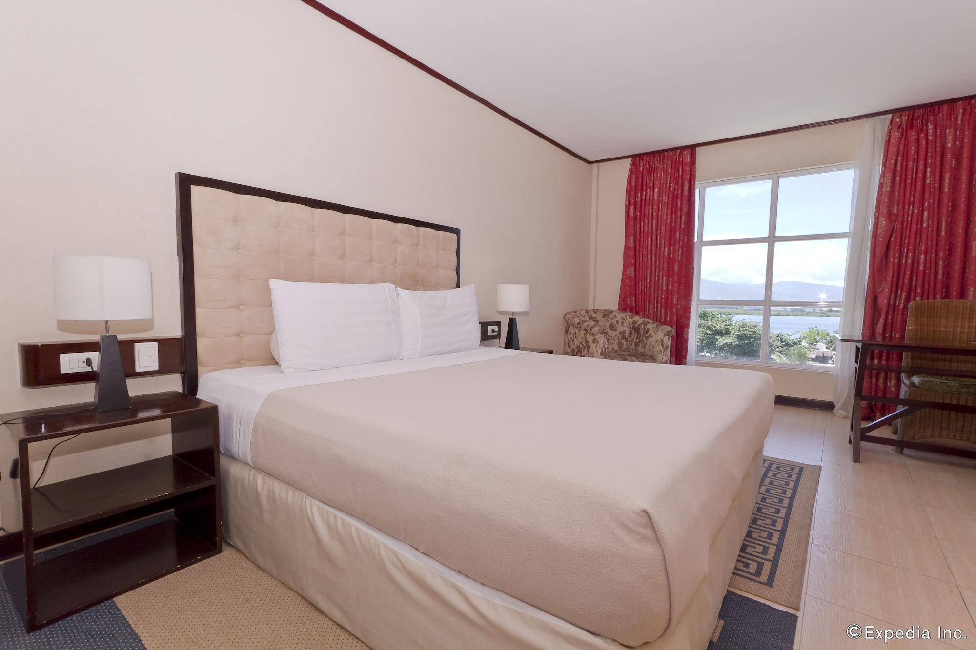 Dulcinea Hotel And Suites Lapu-Lapu City Exterior foto