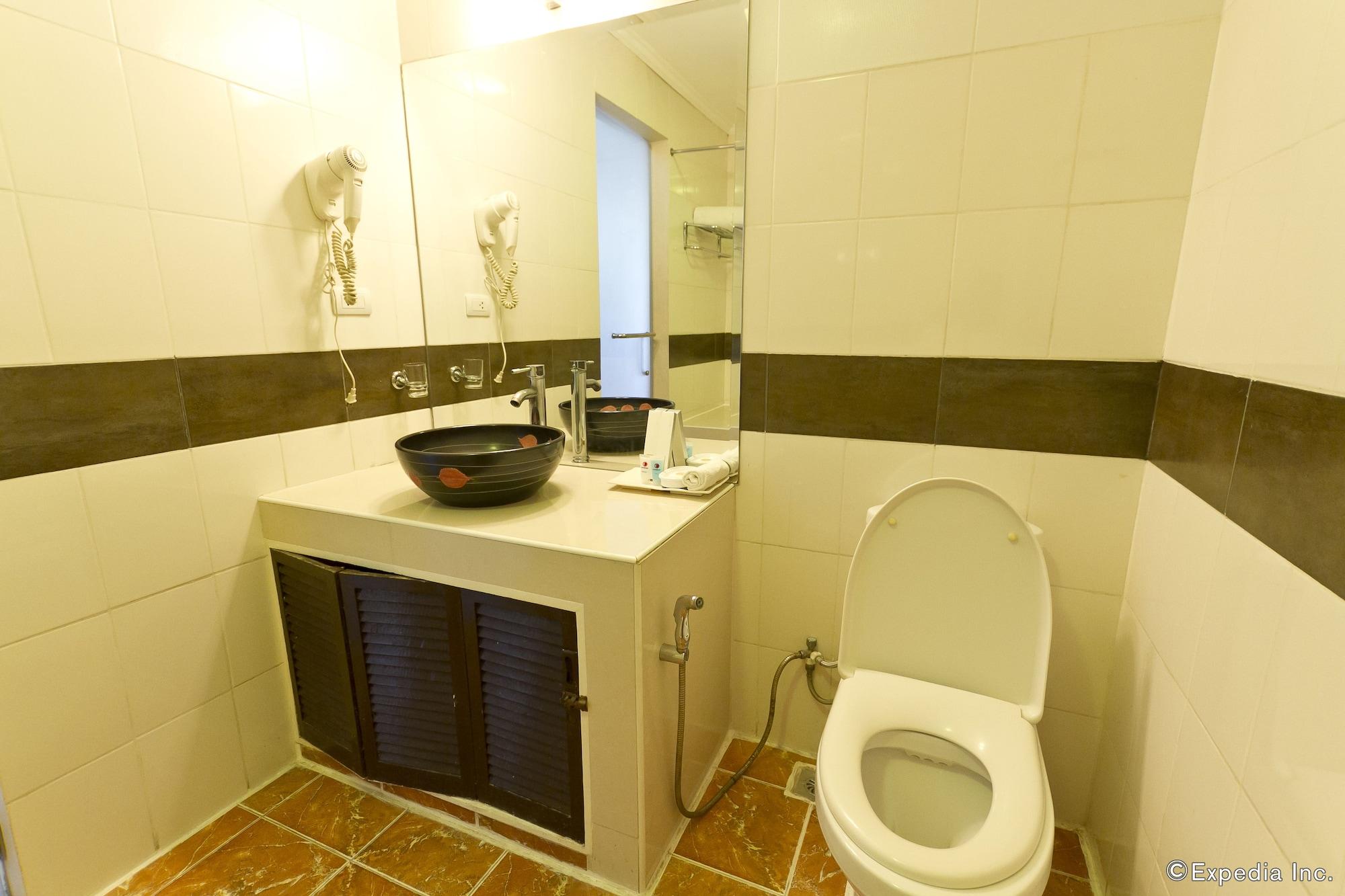 Dulcinea Hotel And Suites Lapu-Lapu City Exterior foto